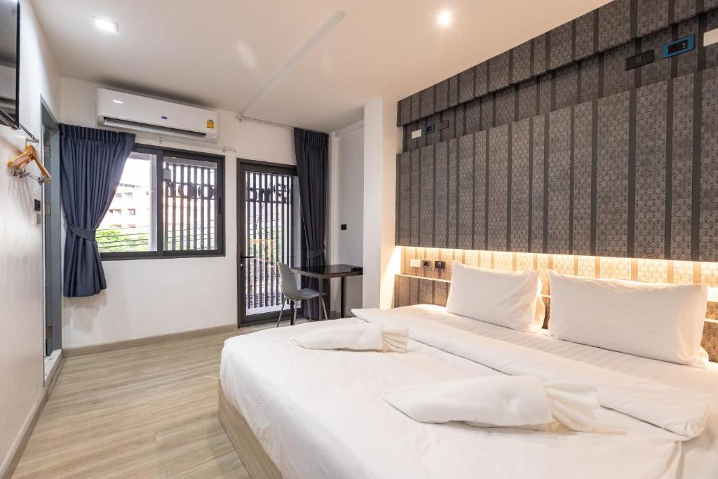 Baan Kun Mhor Hostel บ้านคุณหมอโฮสเทล